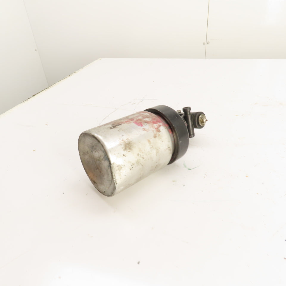 Speedaire 35XR81 1-Quart Pneumatic Pressure Feed Paint Spray Gun 50 PSI Max