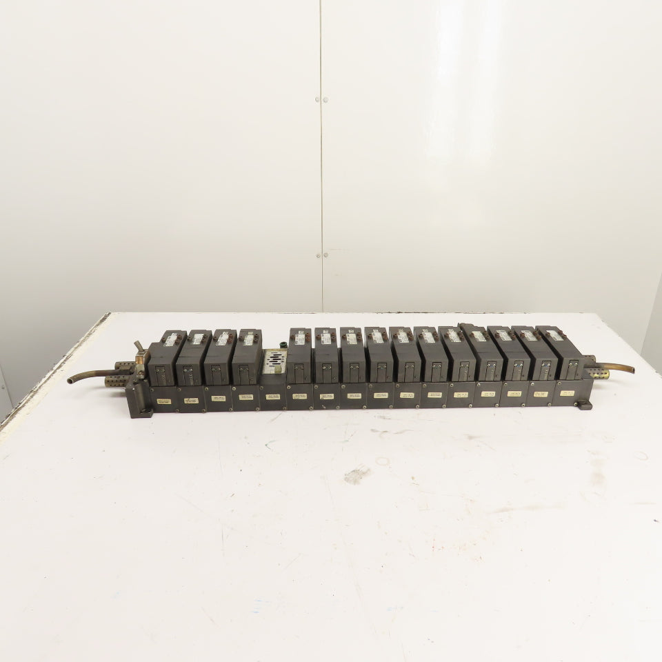Parker F51VXBG023A 16 Station Pneumatic Solenoid Valve Manifold 120V (15 Valves)