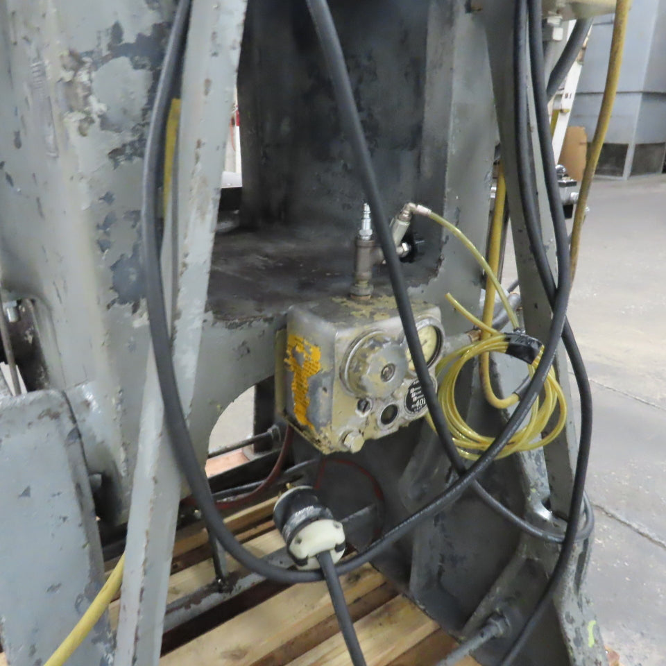Niagara A3 45 Ton Mechanical Punch Press 2HP 220/440V 2.5" Stroke 8.5"x 12" Bed