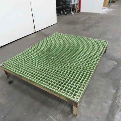 Fiberglass Grating Work Platform 60" x 48" x 10" Tall