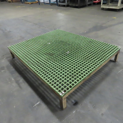 Fiberglass Grating Work Platform 60" x 48" x 10" Tall