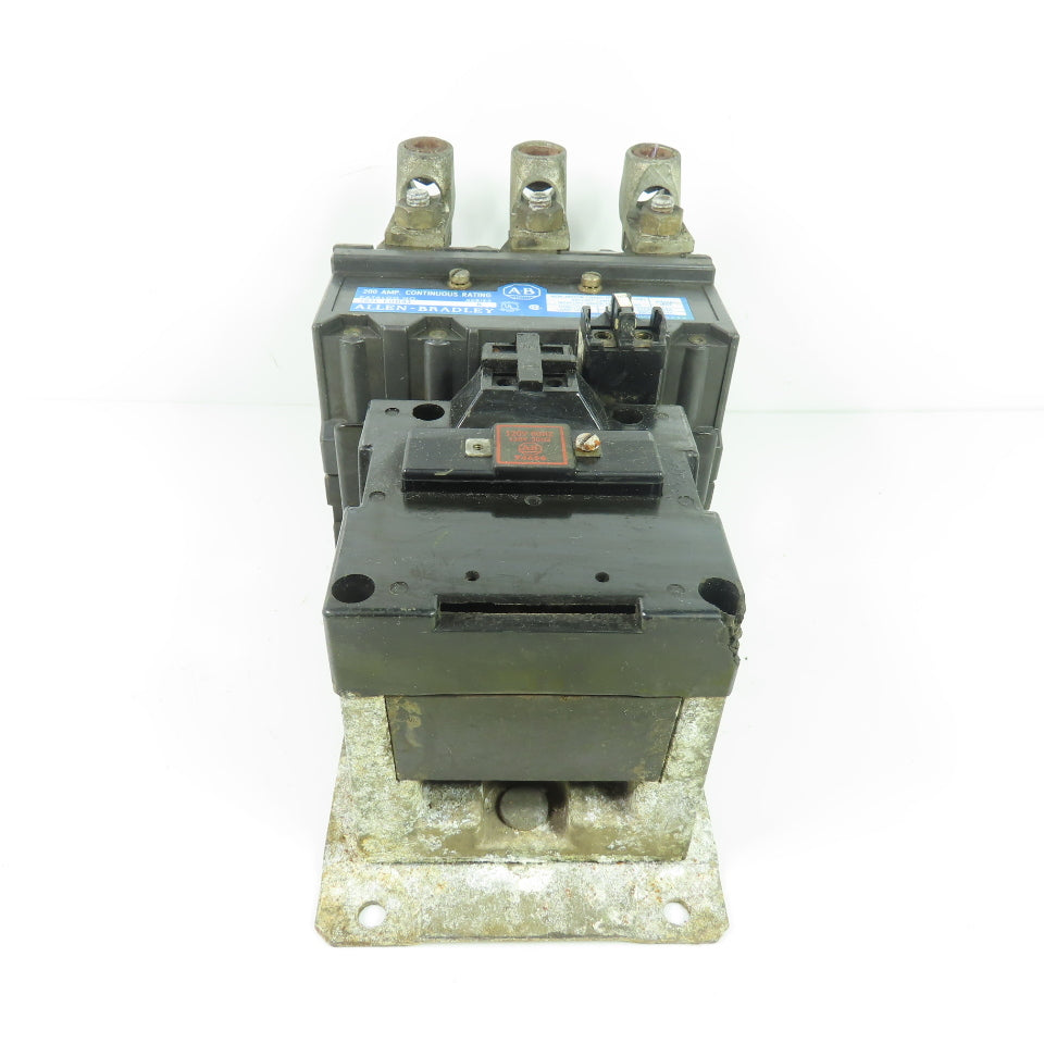 Allen-Bradley 702L-EOD93 200A 3-Pole Lighting Contactor 600VAC Max 120V Coil