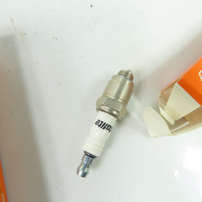 Autolite 3136 Copper Core Resistor Spark Plugs new Lot of 9