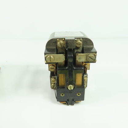 General Electric CR2790E100H32 10A 2-Pole 2-Throw Control Relay 32VDC NEW
