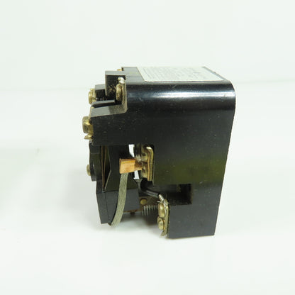 General Electric CR2790E100H32 10A 2-Pole 2-Throw Control Relay 32VDC NEW
