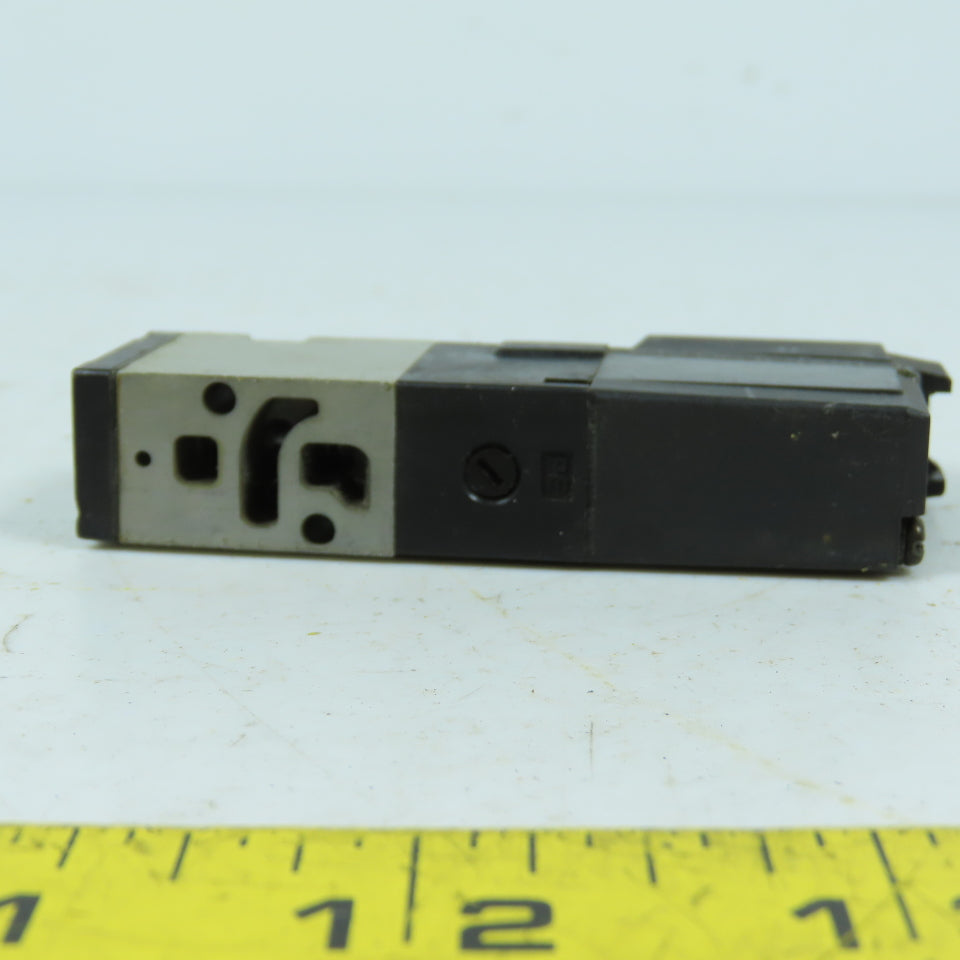 SMC VZ314M Pneumatic Solenoid Valve 24VDC 3-Port 0.15-0.71MPa