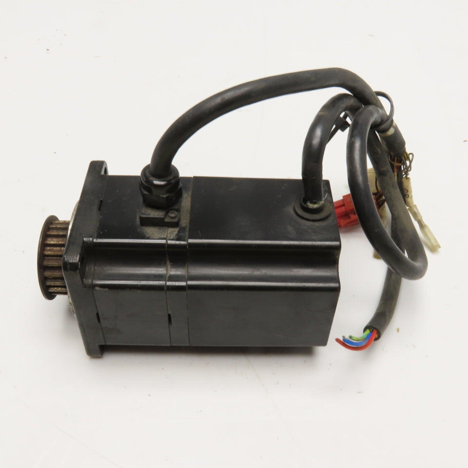 Yaskawa SGMP-01AWYR22 AC Servo Motor 100W 200V 3000RPM