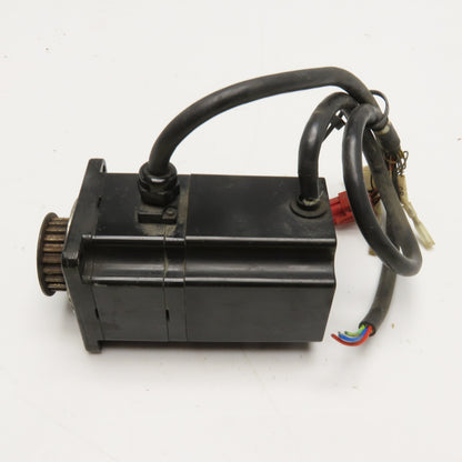 Yaskawa SGMP-01AWYR22 AC Servo Motor 100W 200V 3000RPM