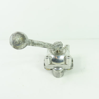Barksdale Controls Div 9023-M-C 4-Way Shear-Seal Manual Control Valve 3-Position