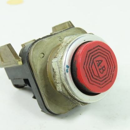 Allen-Bradley 800T-B6 Red Flush Push Button Operator 600VAC Max