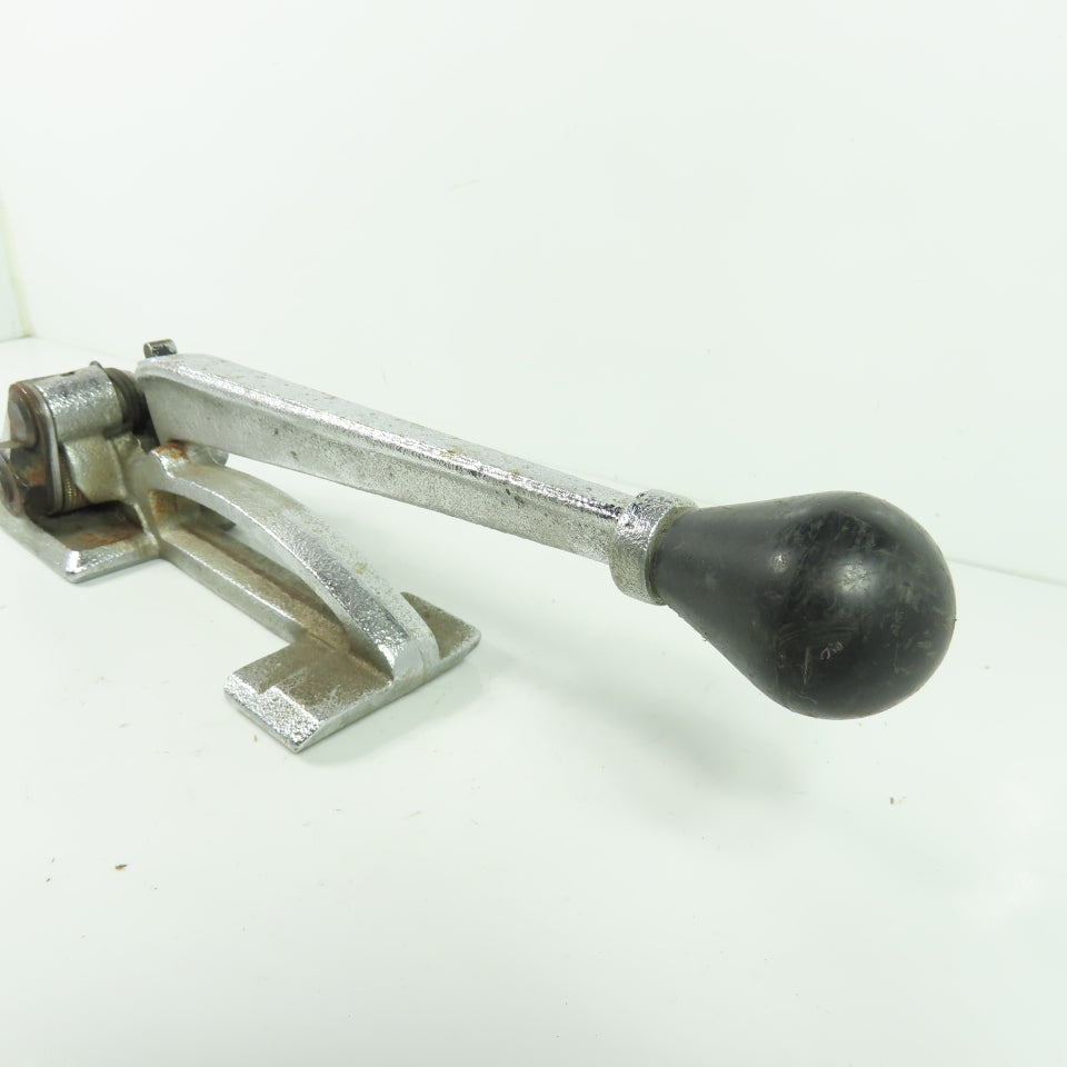 Uline Standard Duty Manual Strapping Tensioner 3/8" - 3/4"