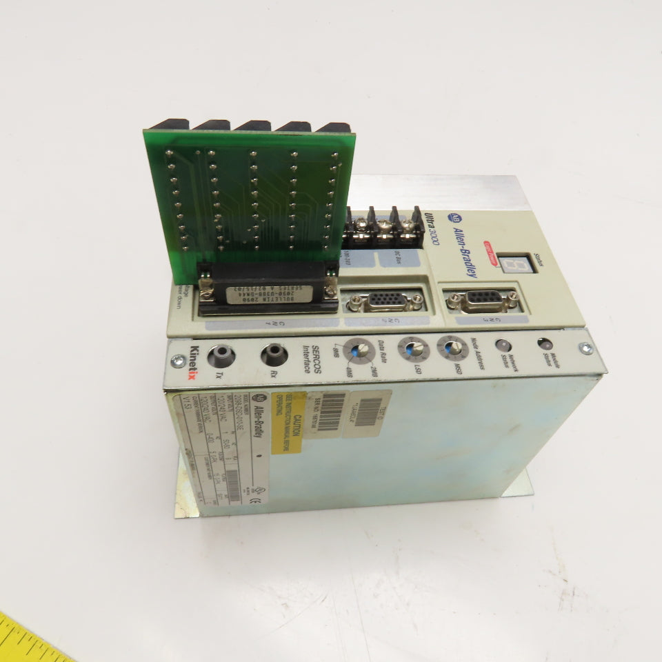 Allen-Bradley 2098-DSD-010-SE Ultra 3000 Servo Drive 120/240V 1Ph 9A Kinetix
