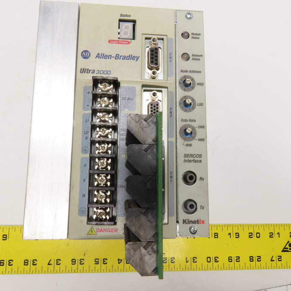 Allen-Bradley 2098-DSD-010-SE Ultra 3000 Servo Drive 120/240V 1Ph 9A Kinetix
