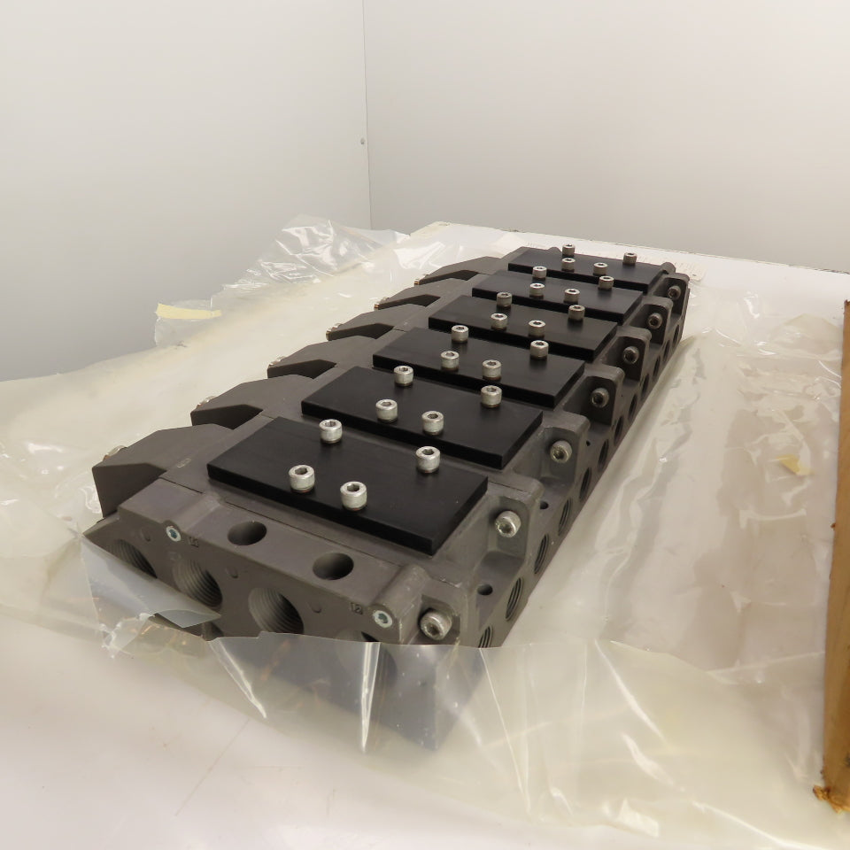 Numatics 01390-06 ISO3 8-Station Manifold System with 5-Pin M12 Connectors