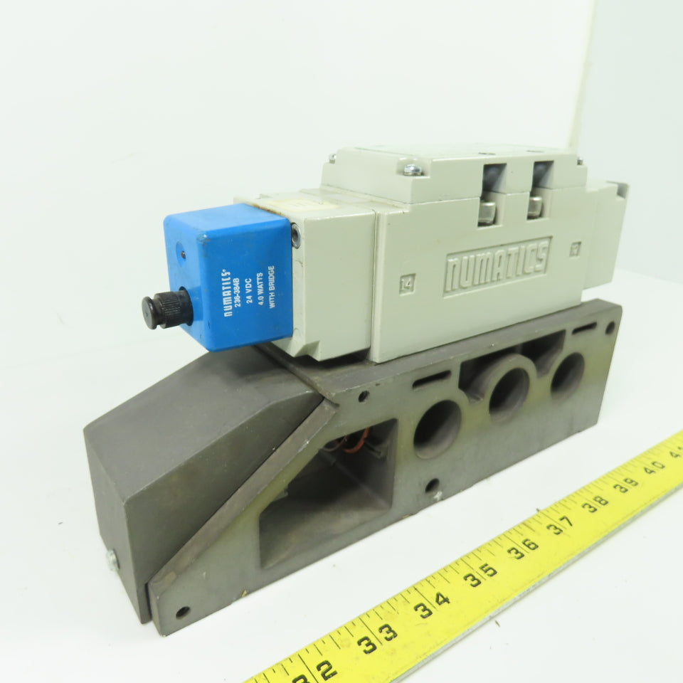 Numatics 135BB715MP00061 Solenoid Valve 24VDC 150 PSIG W/ Manifold Base