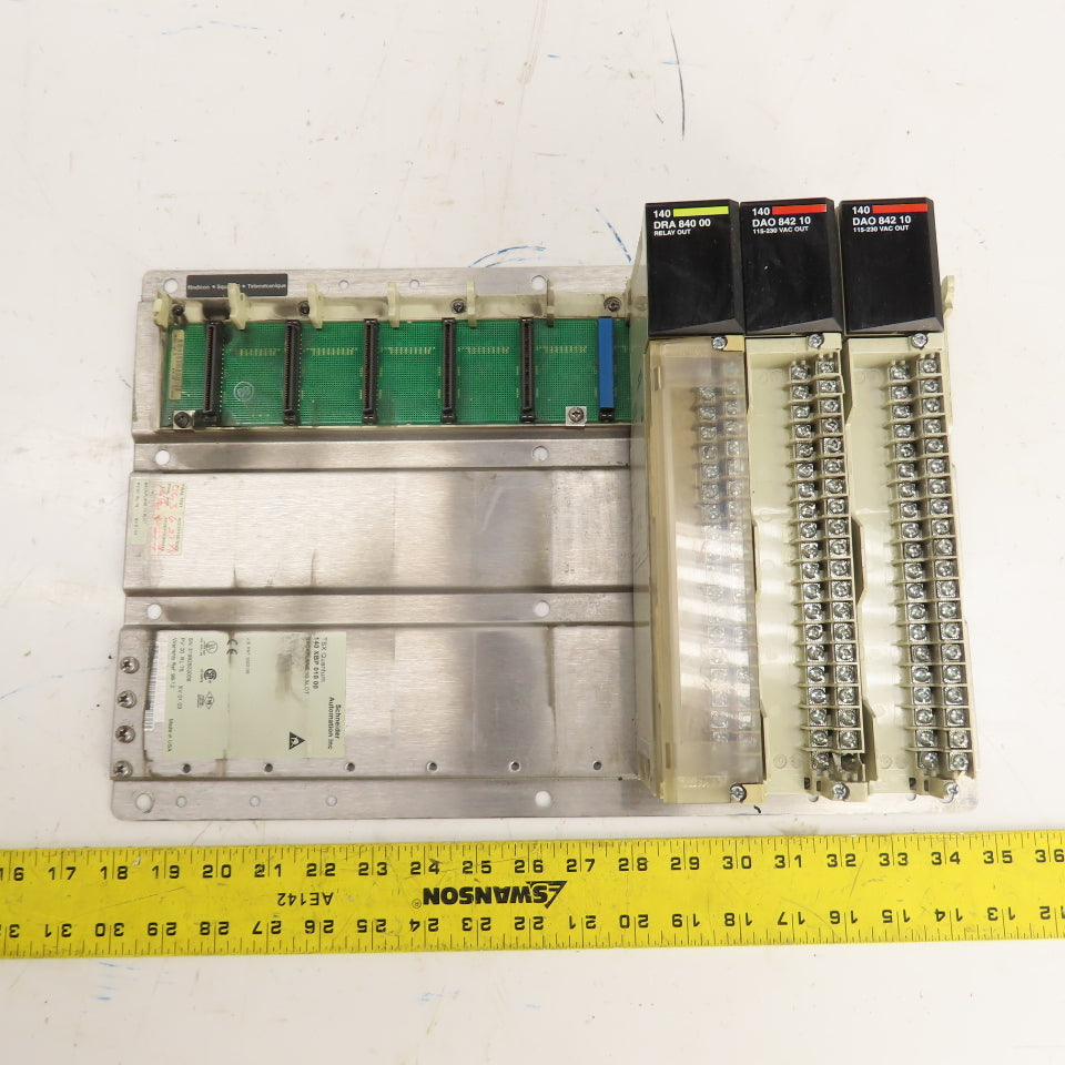 Modicon 140XBP01000 TSX Quantum 10-Slot Backplane w/ Relay & AC Output Modules