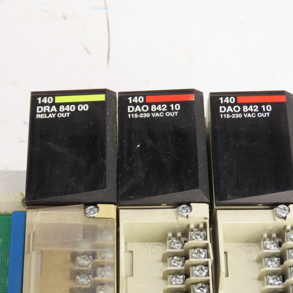 Modicon 140XBP01000 TSX Quantum 10-Slot Backplane w/ Relay & AC Output Modules
