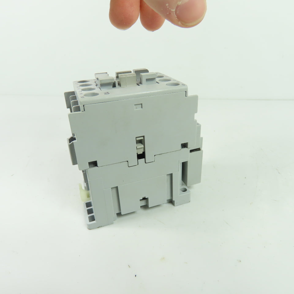 Allen-Bradley 100-C09*10 Contactor 110/120V Coil 3-Pole 32A W/ 100-FSC280