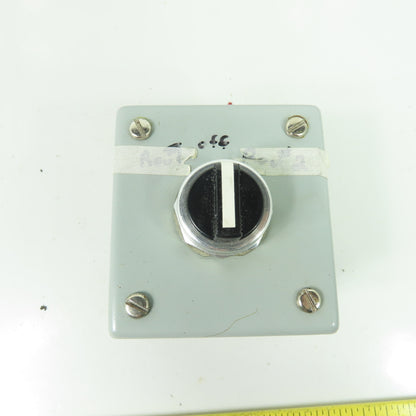 Allen-Bradley 800T-J2 Selector Switch in Hoffman Enclosure 13 3.5"x3.25"x3"