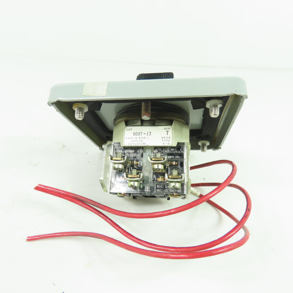 Allen-Bradley 800T-J2 Selector Switch in Hoffman Enclosure 13 3.5"x3.25"x3"