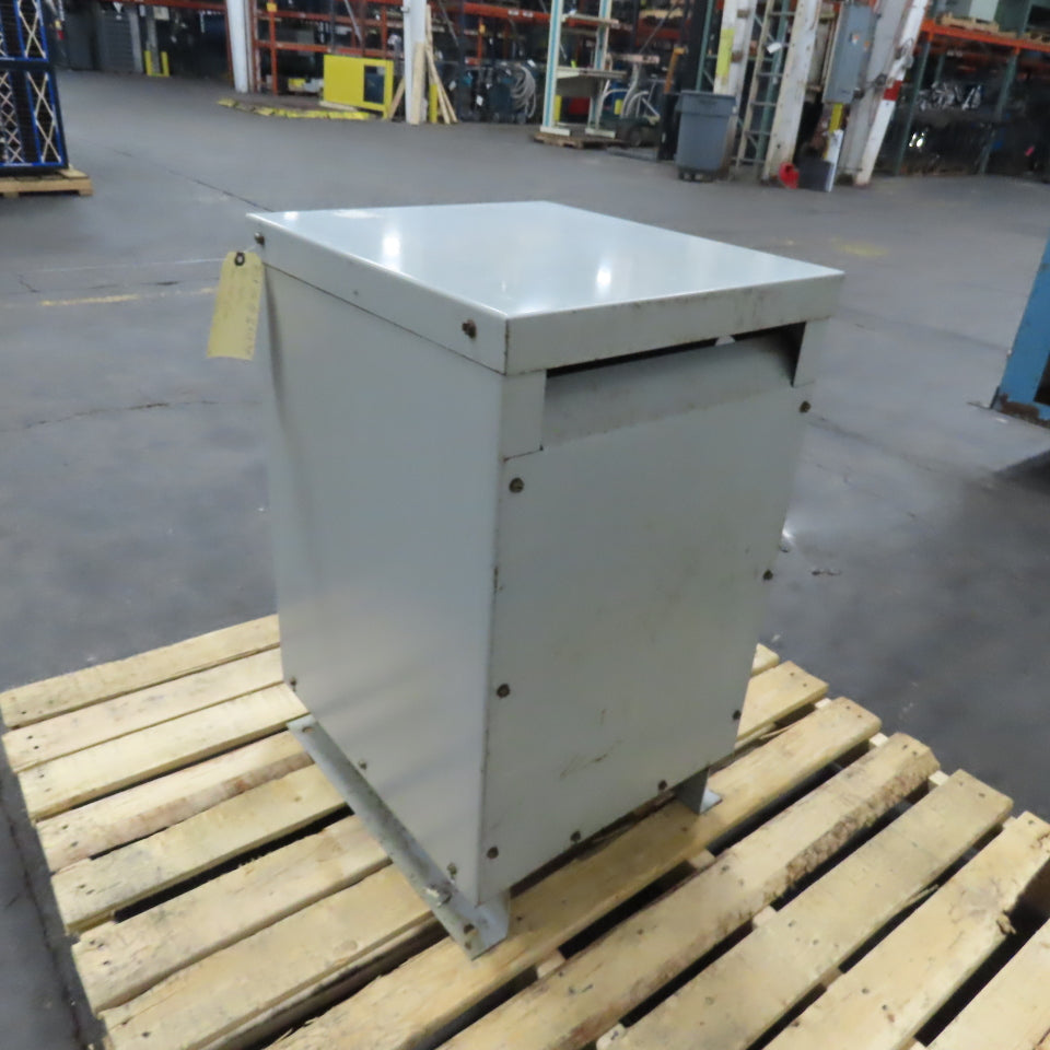 Federal Pacific FH11CFMD-3 11 KVA Dry Type Transformer 460VPri 460Y/266V Sec 3Ph