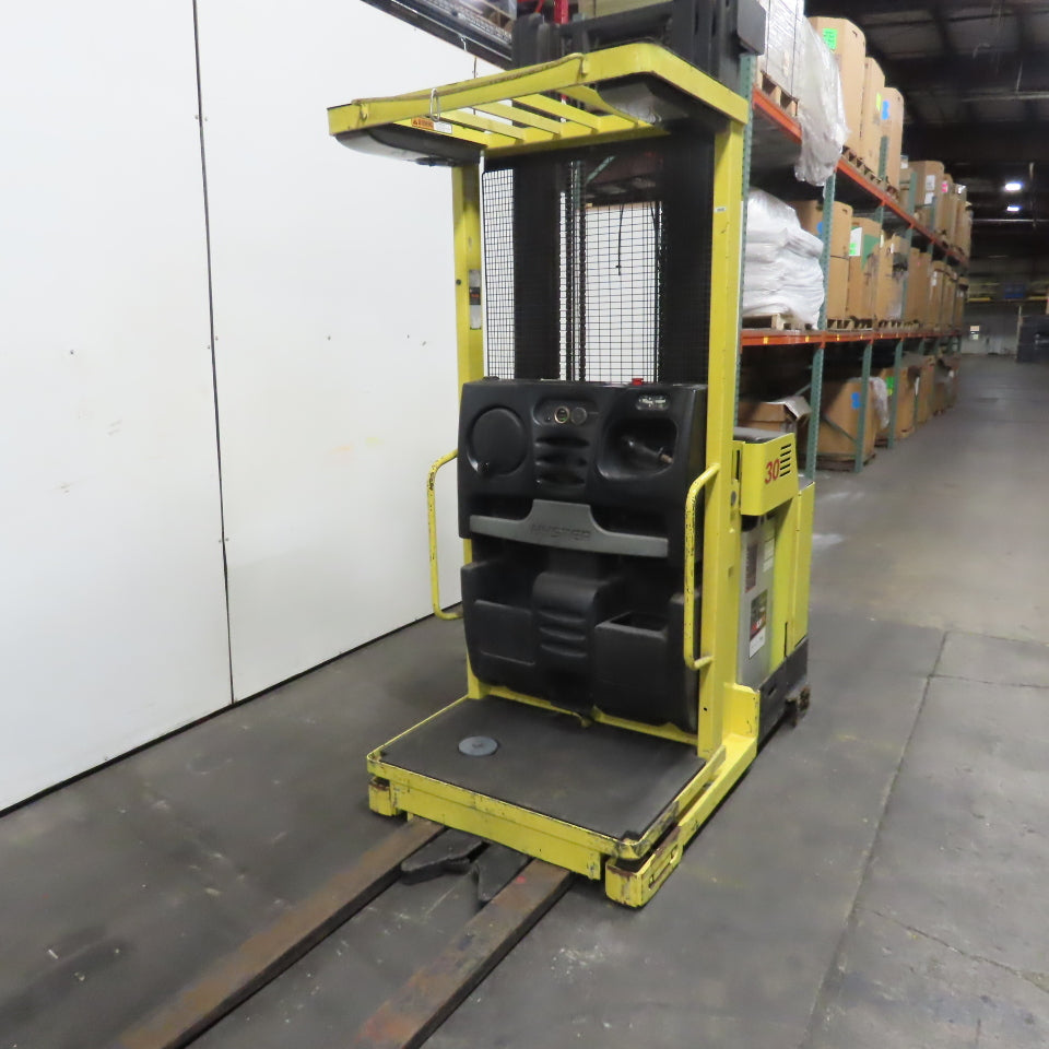Hyster R30XM2 3000lb Electric Order Picker Forklift 24V 240" Lift 3-Stage