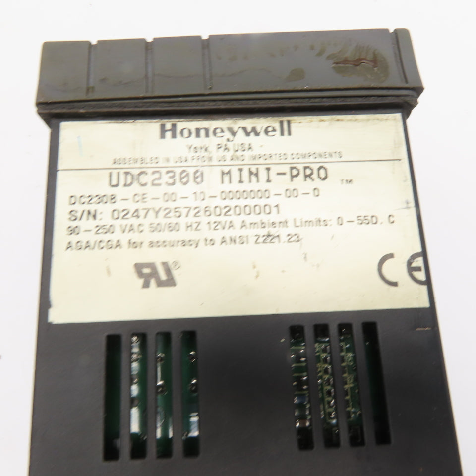 Honeywell UDC2300 MINI-PRO Digital Process Controller 90-250 VAC 50/60 Hz 12VA