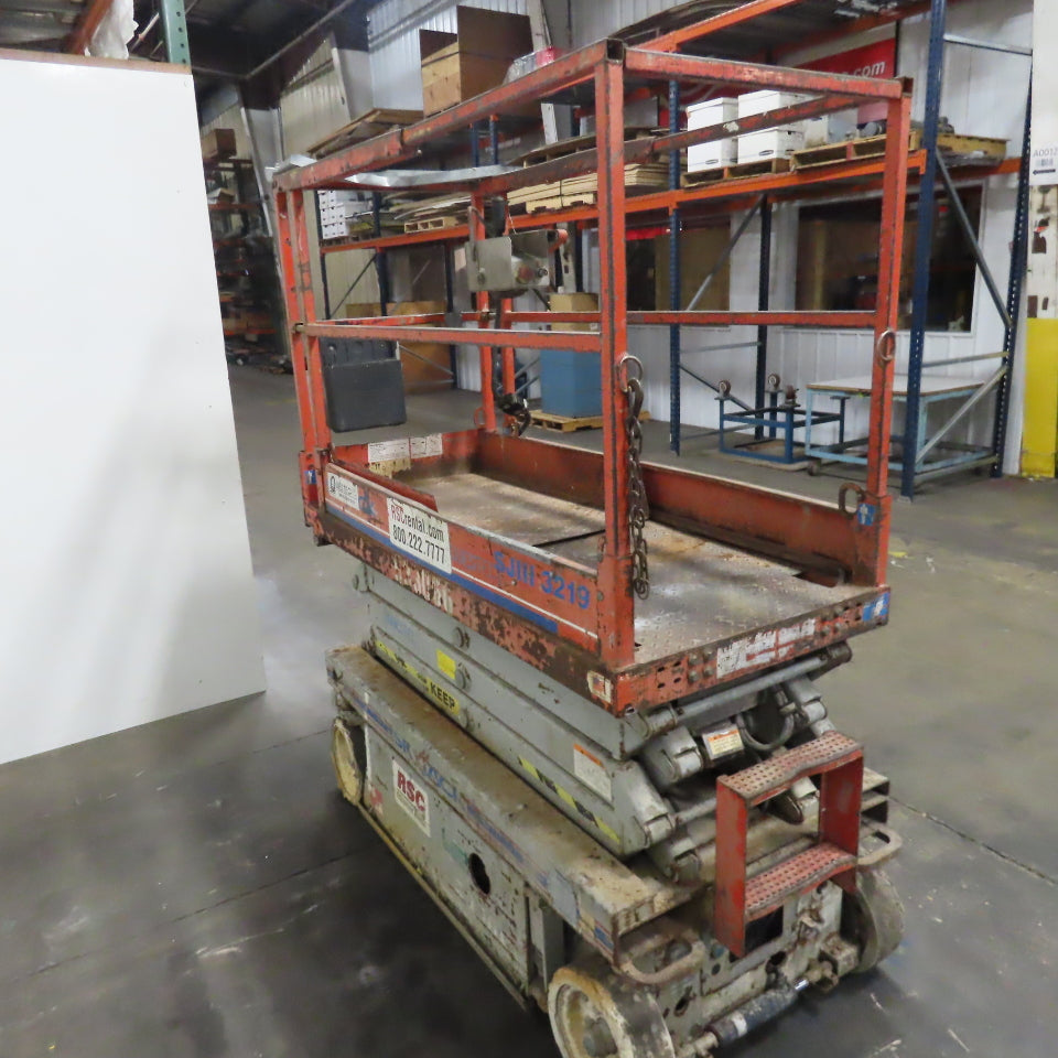 Skyjack SJ III - 3219 Man Lift Scissor Lift 19' Height 24V 550lb Capacity 397Hr.
