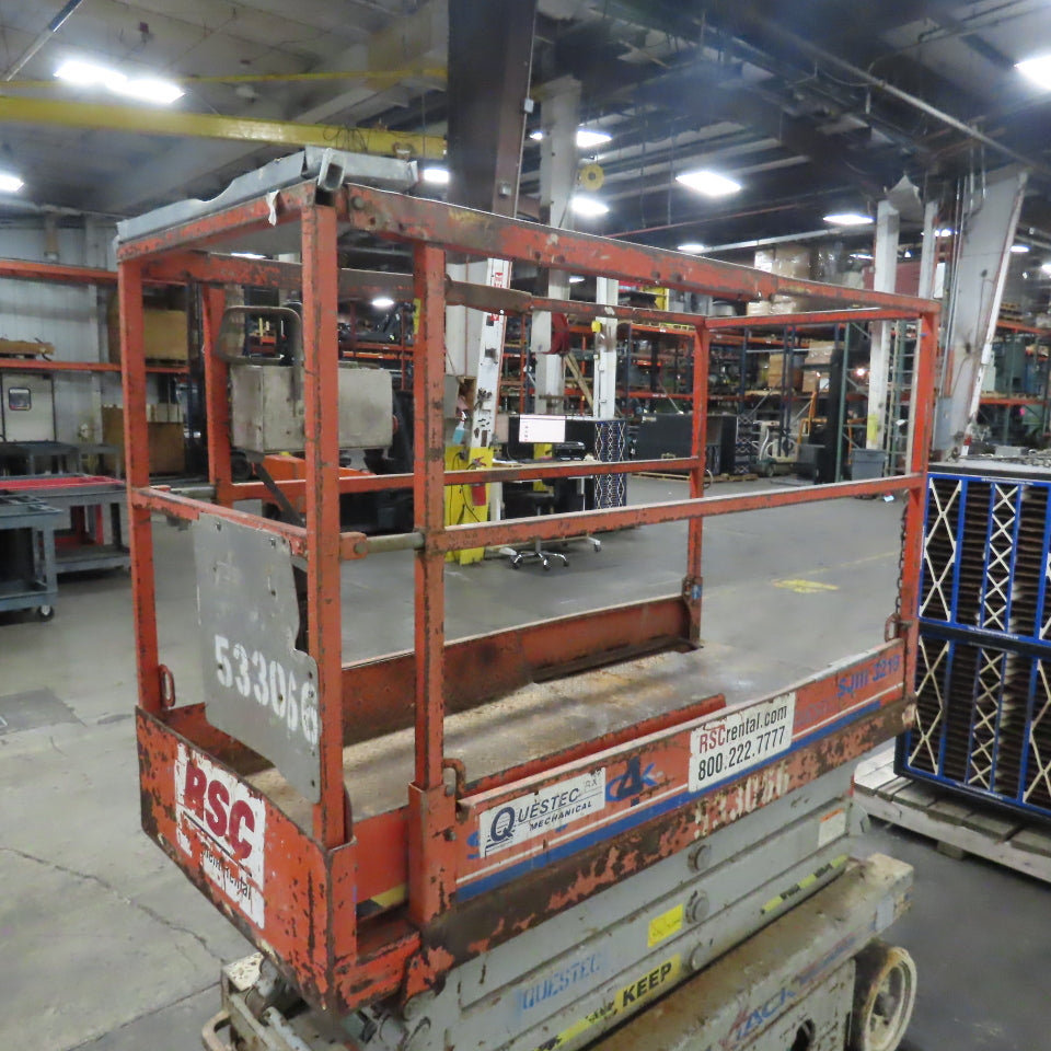 Skyjack SJ III - 3219 Man Lift Scissor Lift 19' Height 24V 550lb Capacity 397Hr.