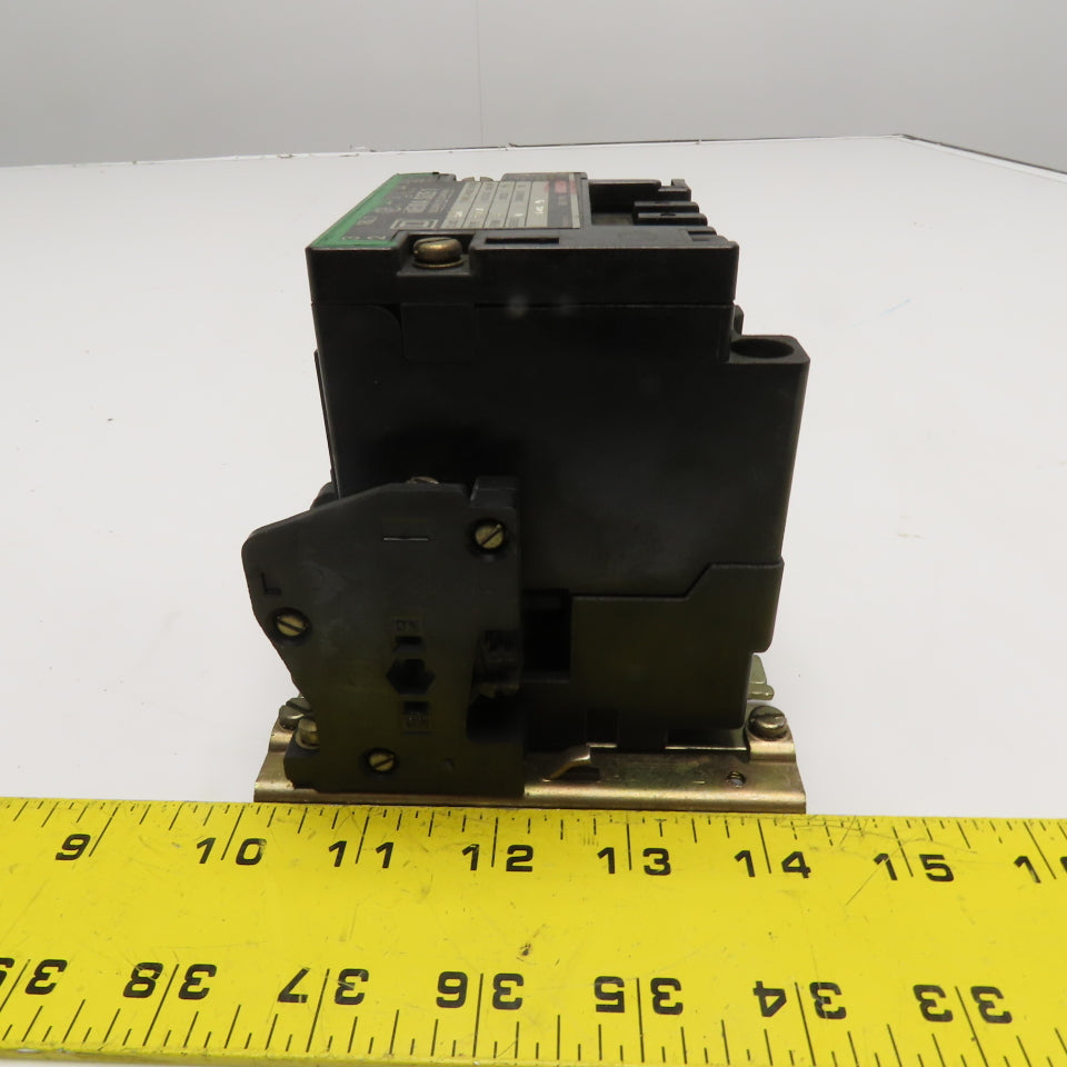 Square D 8736 SCO 8 NEMA Size 1 Magnetic Contactor 120V Coil 3-Pole 3Ph