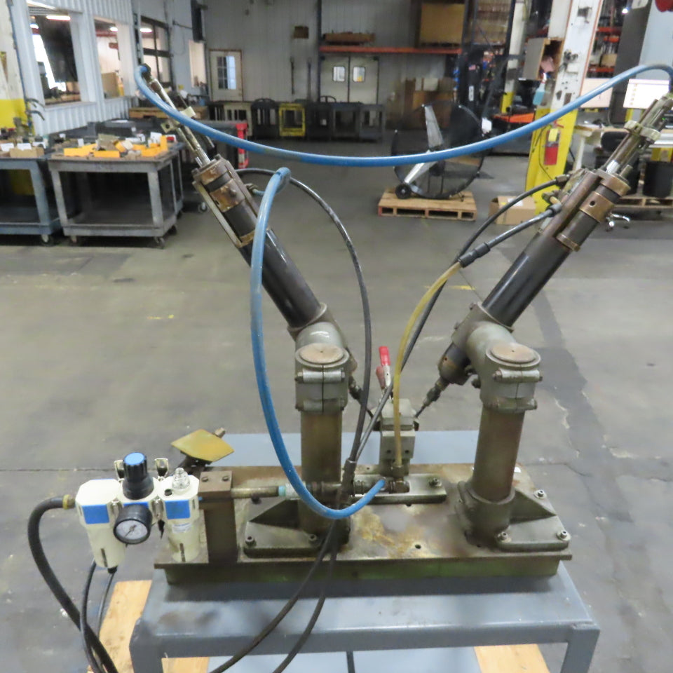 Desoutter A.F.D K Twin Head Pneumatic Automatic Feed Drill Station 5/16"Capacity