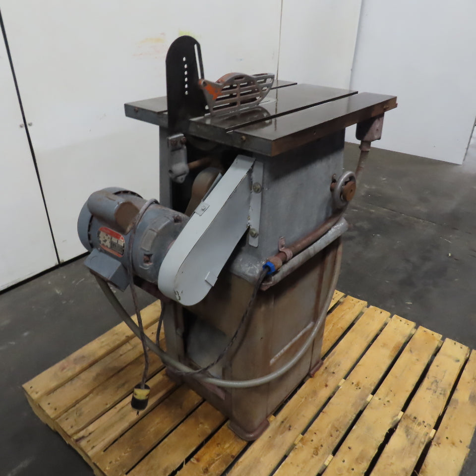 Walker-Turner Vintage Cast Iron Table Saw 3/4HP 1Ph 115/230V 22.5" x 18" Top