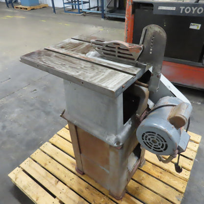 Walker-Turner Vintage Cast Iron Table Saw 3/4HP 1Ph 115/230V 22.5" x 18" Top