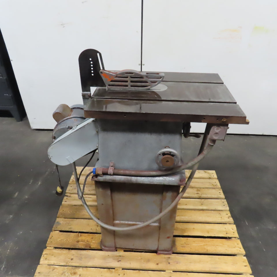 Walker-Turner Vintage Cast Iron Table Saw 3/4HP 1Ph 115/230V 22.5" x 18" Top