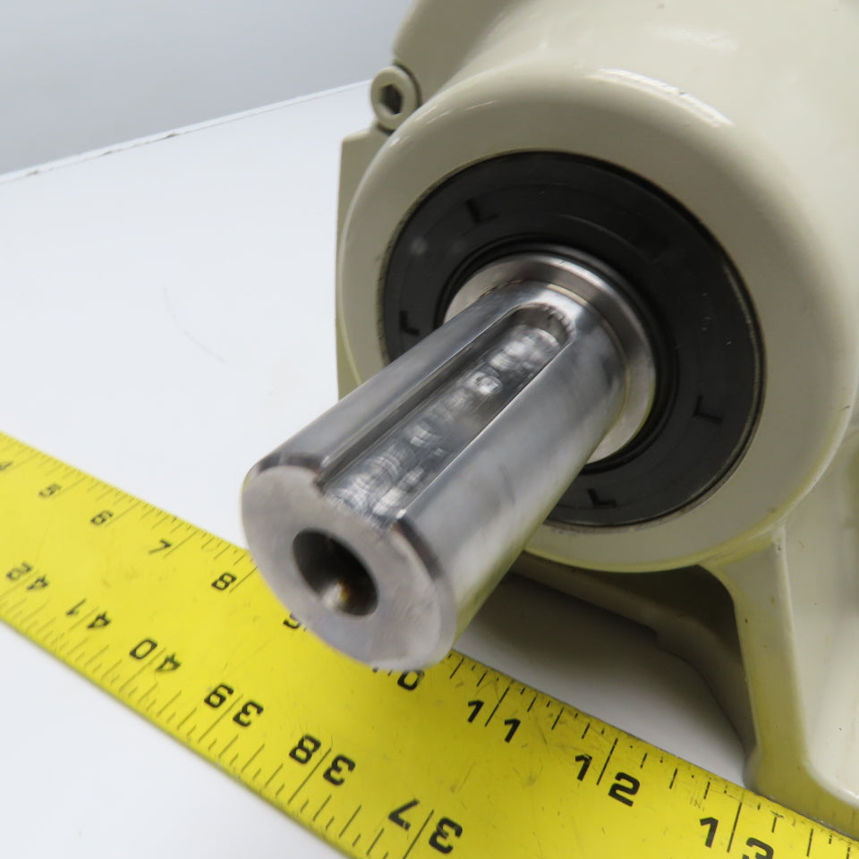 Sumitomo CNHMO1-E095DR-215 1/8HP Gear Motor 215:1 Ratio 208V 3Ph 7.9RPM Output