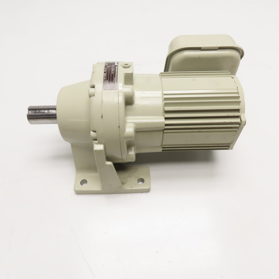 Sumitomo CNHMO1-E095DR-215 1/8HP Gear Motor 215:1 Ratio 208V 3Ph 7.9RPM Output