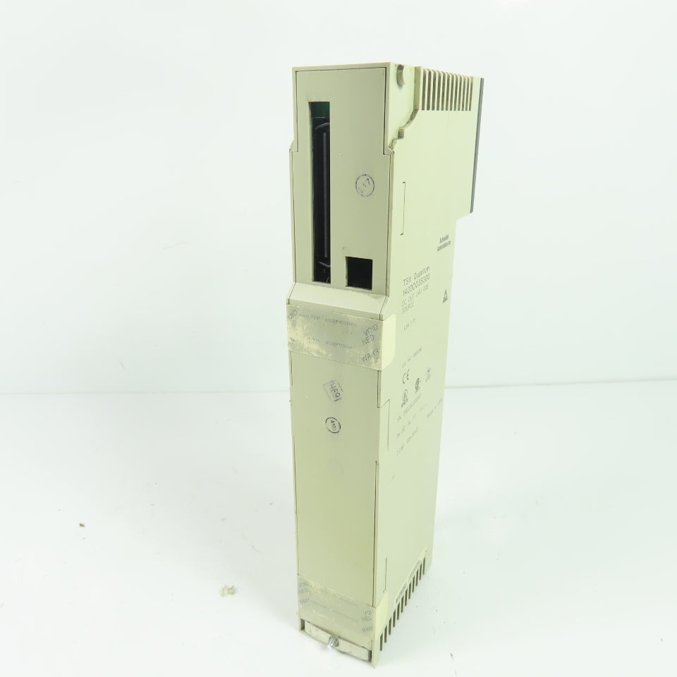 Schneider Automation 140DDO35300 TSX Quantum 24VDC 4x8 Source Output Module