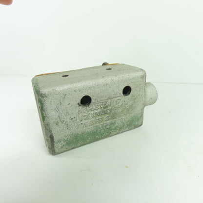 Harrison / Appleton 22801 Single Pole Toggle Switch 20A 125VAC 1/2" Unilet Body