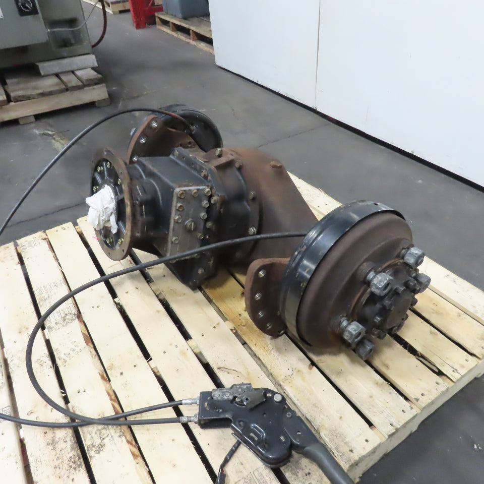 Caterpillar E5000 Forklift Rear Drive Axle Assembly with Brakes and Lever