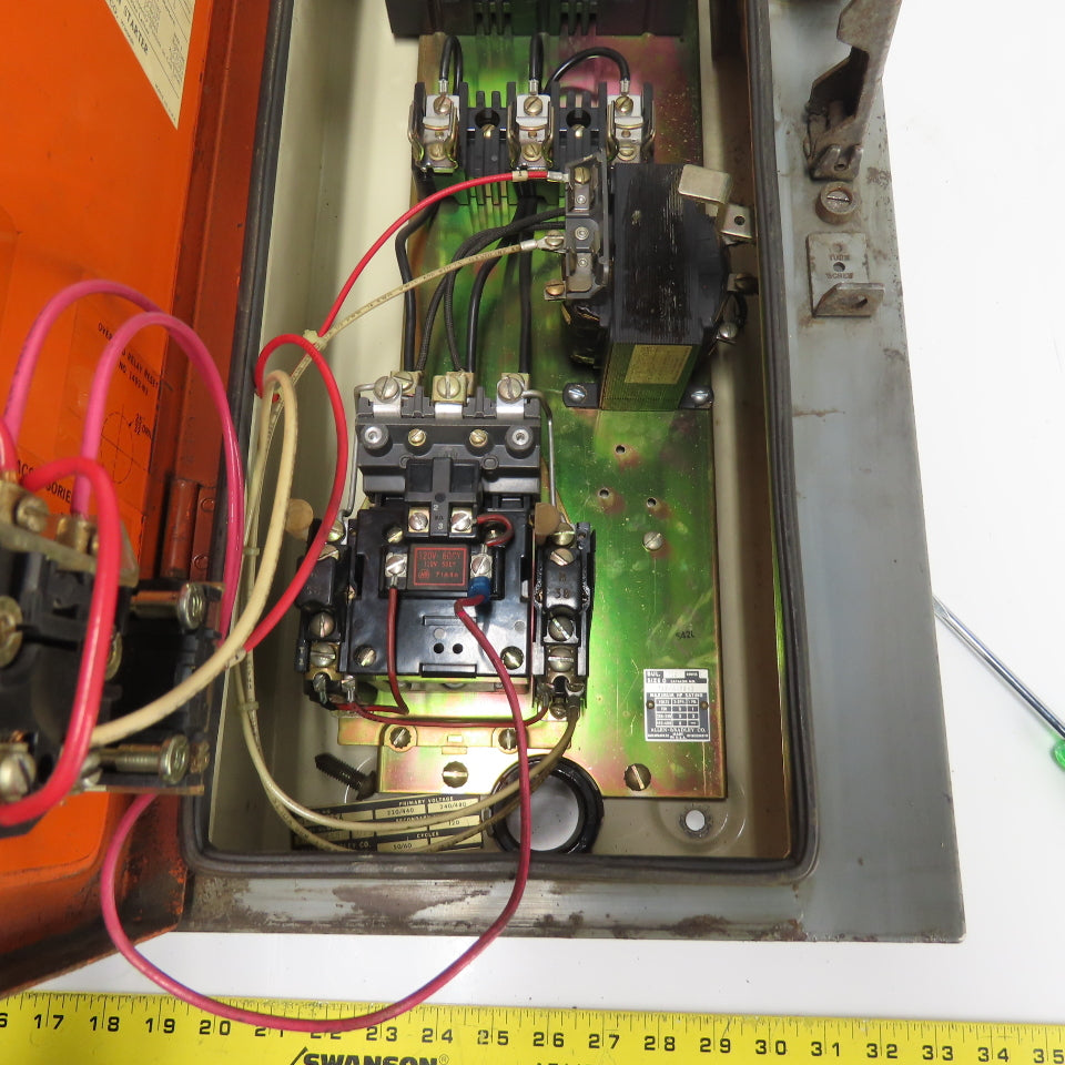 Allen-Bradley 712-AJB242 Size 0 Combination Motor Starter 600VAC Ser L