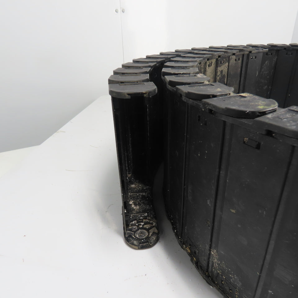 igus 28.02.300 8' Cable Carrier Energy Drag Chain 8" x 1.2" ID