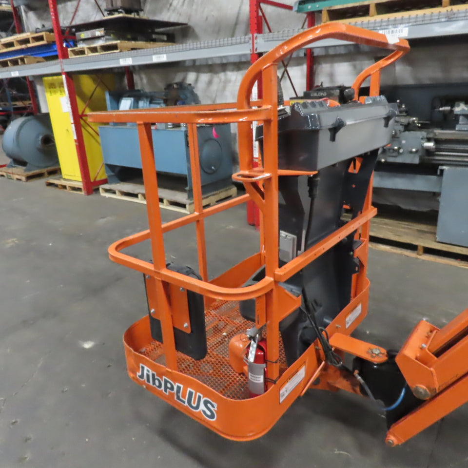 JLG E300AJP Electric Articulating Boom Lift 48V 30ft Reach 500lb 1251Hrs