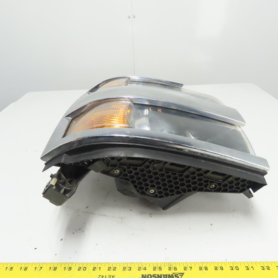 84388593 RH Passenger Side Headlight Assembly From 2019 Chevy Silverado 2500