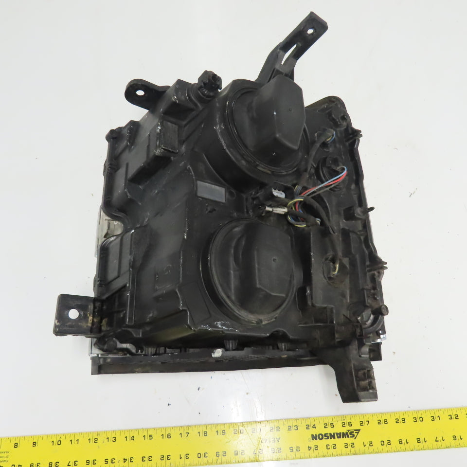 84388593 RH Passenger Side Headlight Assembly From 2019 Chevy Silverado 2500