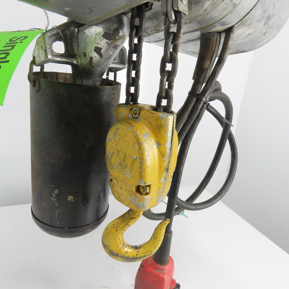 CM Lodestar Model E 1/2 Ton Electric Chain Hoist 220V 1Ph 8 FPM 10' Lift