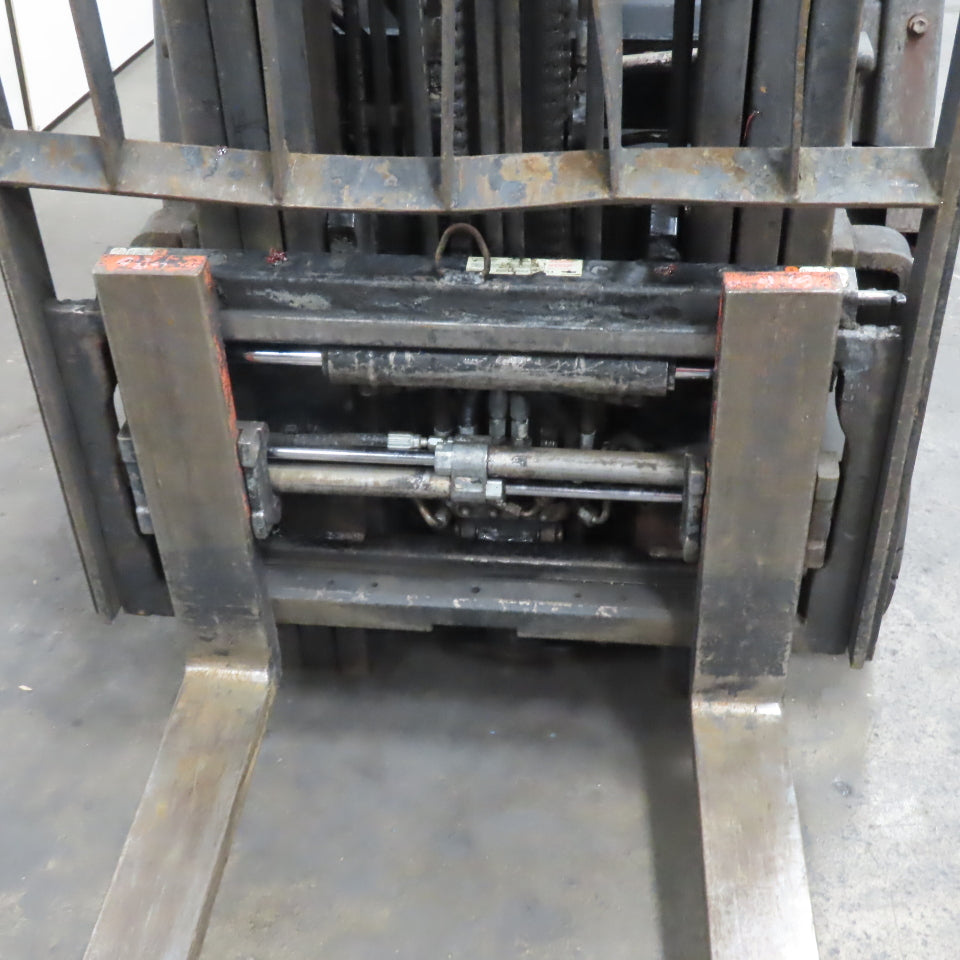 Toyota 8FGCU18 2900Lbs LP Gas Forklift 189" Lift Side Shift Fork Positioner