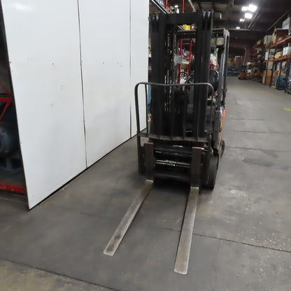 Toyota 8FGCU18 2900Lbs LP Gas Forklift 189" Lift Side Shift Fork Positioner