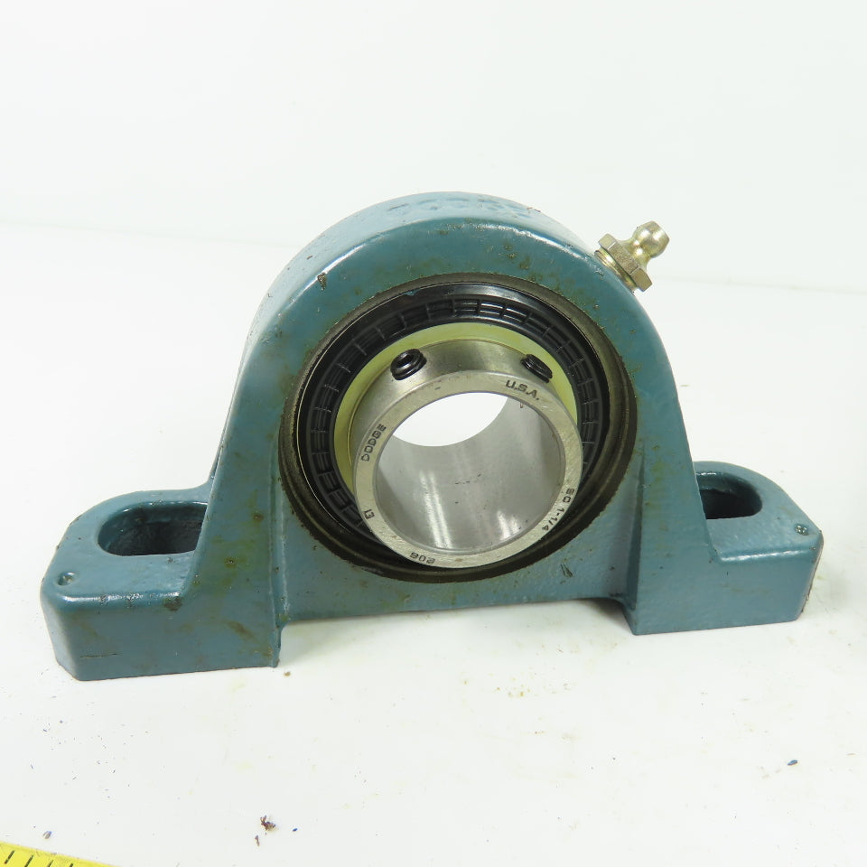 Dodge P2B-SCU-104S 124133 1-1/4" Bore 2-Bolt Pillow Block Ball Bearing NEW