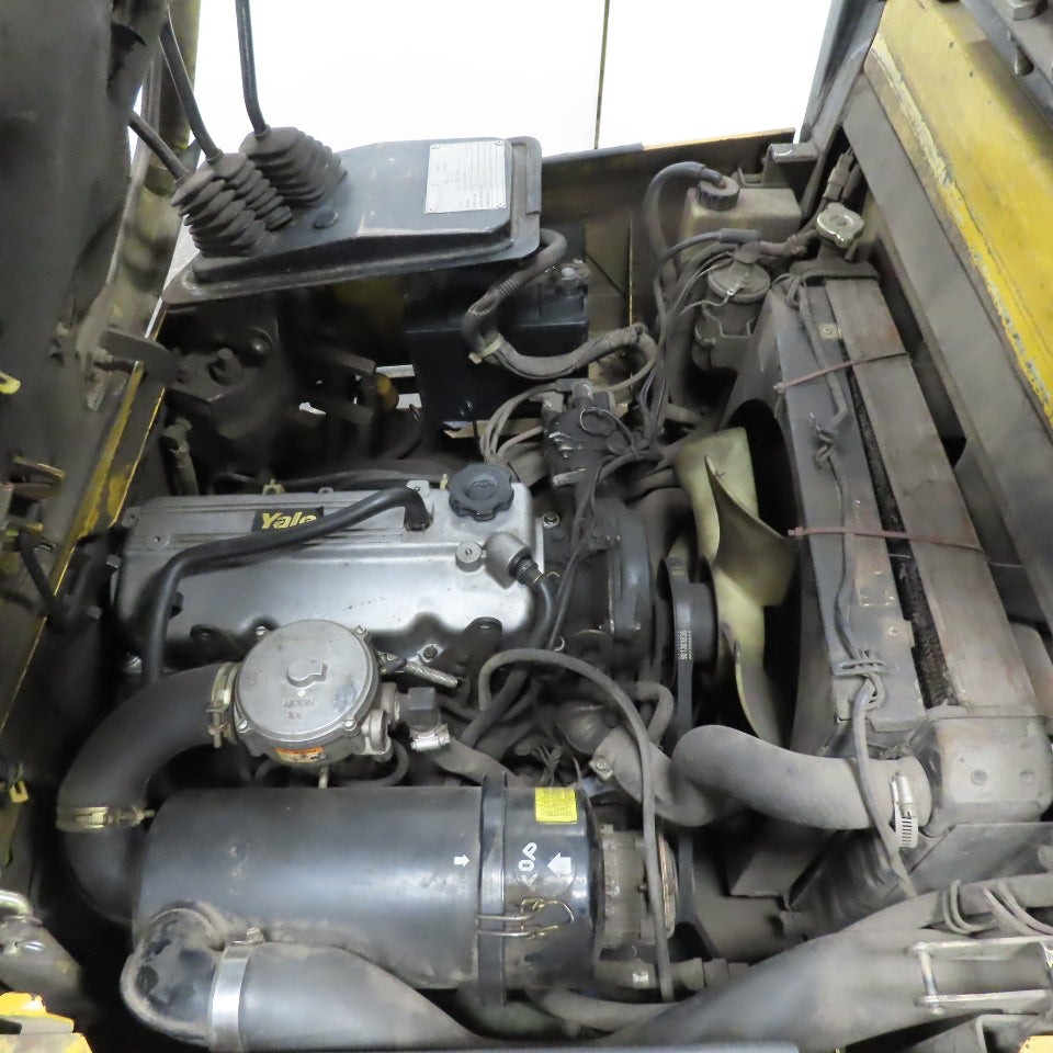 Yale GLC030AFNUAE090 3000Lbs LP Gas Forklift 206" Lift 3 Stage Needs Work