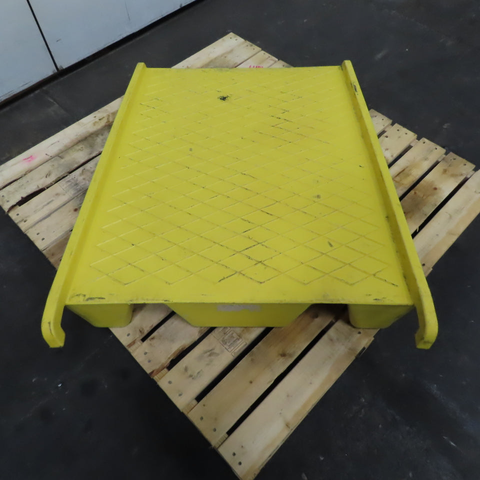 Containment Ramp Eagle 1689 Spill Containment Pallet Ramp Polyurethane 1500Lbs Cap ...
